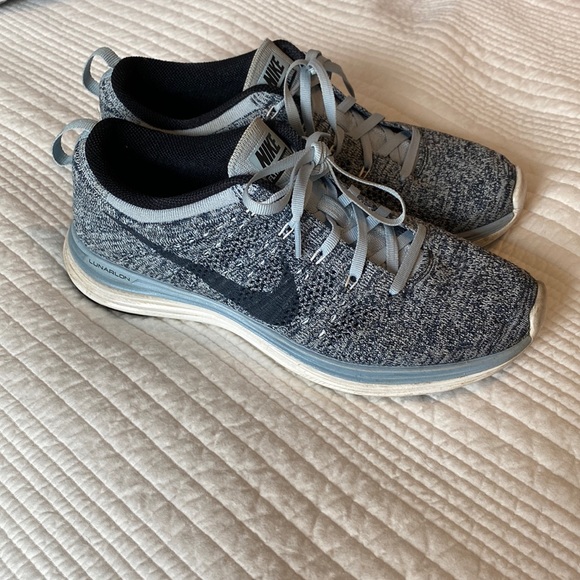 Nike Shoes - Light Blue Nike Flyknit lunar1 tennis shoes- great used condition!
